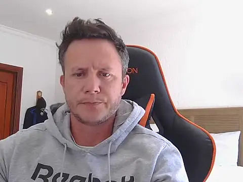 TroyDieselXXX online show from September 18, 2025, 9:44 am