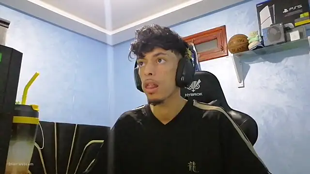 Dark DesireX online show from October 22, 2025, 4:40 pm