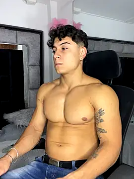 MR MUSCLE online show from December 4, 2025, 12:25 pm