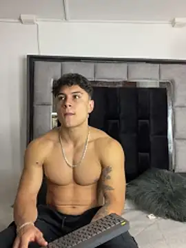 MR MUSCLE online show from December 16, 2025, 12:54 pm