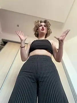 Snapshot of KellyKeler chatting on February 12, 2026, 11:27 am KellyKeler online show from February 12, 2026, 11:27 am