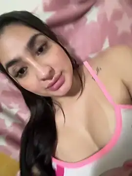 Snapshot of JasmineRhodes chatting on April 1, 2026, 3:40 am JasmineRhodes online show from April 1, 2026, 3:40 am