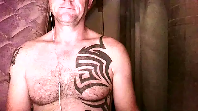 Yournaughty online show from November 13, 2025, 5:50 am