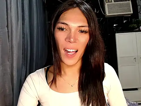 ladyhotcuming online show from June 2, 2026, 12:18 pm
