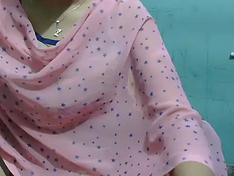 Snapshot of lovely_soniya chatting on September 23, 2025, 4:48 am lovely soniya online show from September 23, 2025, 4:48 am