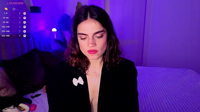 Snapshot of NIghtFloat chatting on September 20, 2025, 7:42 am NIghtFloat online show from September 20, 2025, 7:42 am