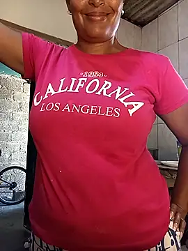 Fernanda30 online show from December 22, 2025, 5:10 pm