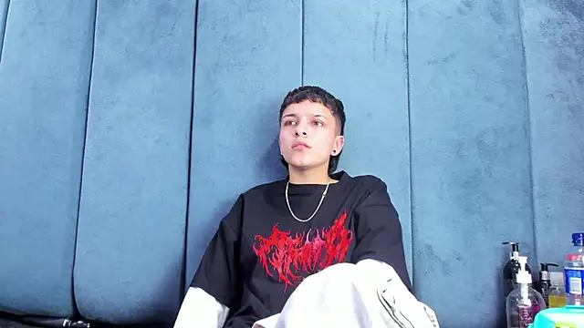 Megan Thompson  online show from March 1, 2026, 2:24 am