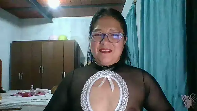 Snapshot of scarlett_widow_ chatting on September 17, 2025, 3:19 am scarlett widow  online show from September 17, 2025, 3:19 am