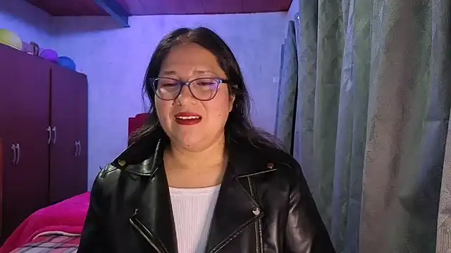 scarlett widow  online show from February 26, 2026, 4:11 am