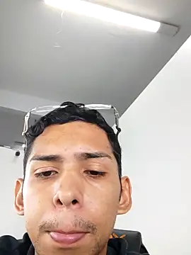 Snapshot of Oqui chatting on February 20, 2026, 8:09 pm Oqui online show from February 20, 2026, 8:09 pm