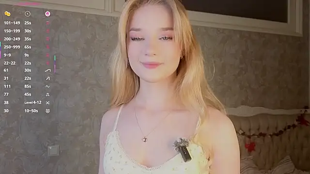Snapshot of Emma_Frosty chatting on May 15, 2026, 10:28 pm Emma Frosty online show from May 15, 2026, 10:28 pm