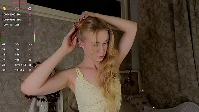 Snapshot of Emma_Frosty chatting on June 8, 2026, 10:21 pm Emma Frosty online show from June 8, 2026, 10:21 pm