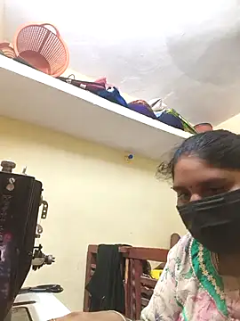 Villageanuty online show from October 12, 2025, 5:01 pm