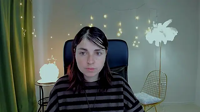 MartaEdams online show from February 3, 2026, 6:40 am