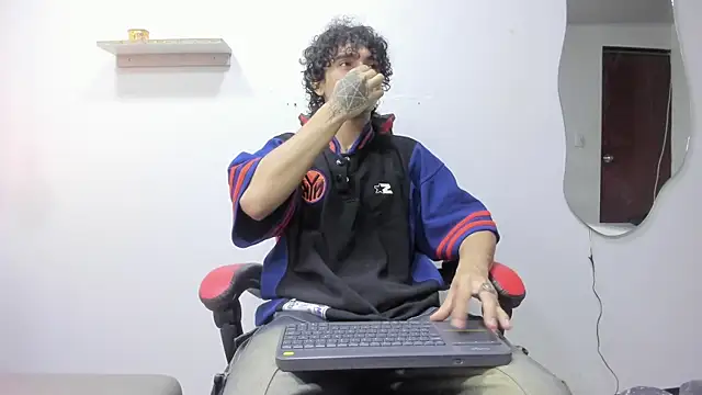 JackesTaylor online show from October 25, 2025, 5:37 am