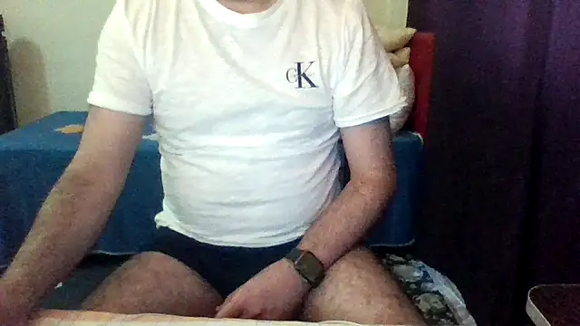 Snapshot of st206boy chatting on May 19, 2026, 1:06 pm st206boy online show from May 19, 2026, 1:06 pm