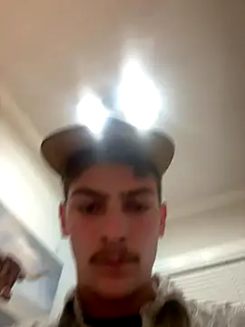 Snapshot of embarrassedbolt966 chatting on November 10, 2025, 1:15 am embarrassedbolt966 online show from November 10, 2025, 1:15 am