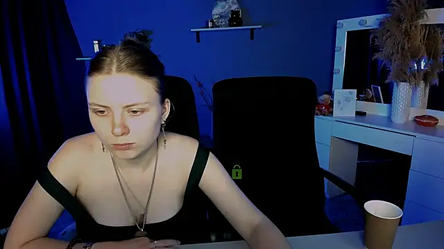 foxy tease  online show from September 21, 2025, 2:46 am