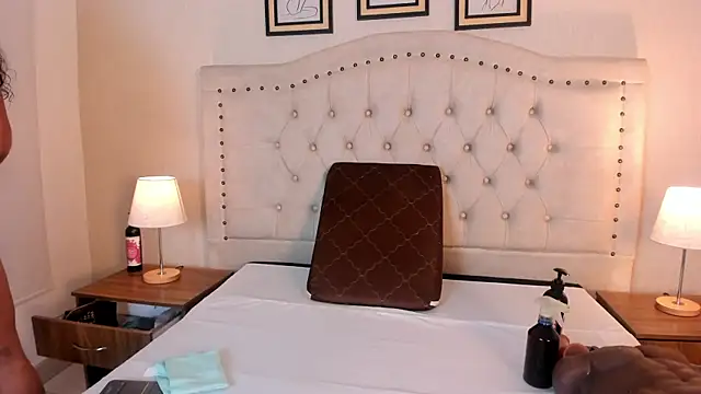 vivi ruby online show from March 25, 2026, 6:03 pm