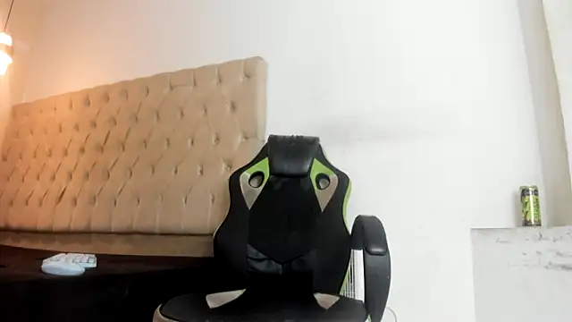 Darkknightx01 online show from March 8, 2026, 2:04 am