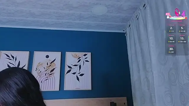 SarahMiler  online show from September 25, 2025, 11:58 am