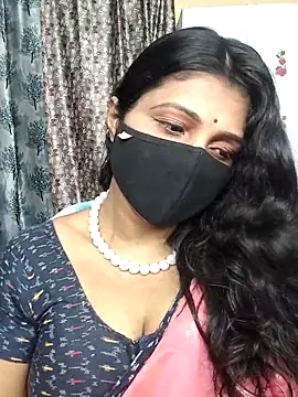 Snapshot of Hotty_Sonali chatting on April 19, 2026, 2:33 am Hotty Sonali online show from April 19, 2026, 2:33 am