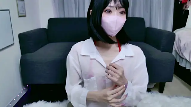 momochan 777 online show from October 17, 2025, 9:34 am