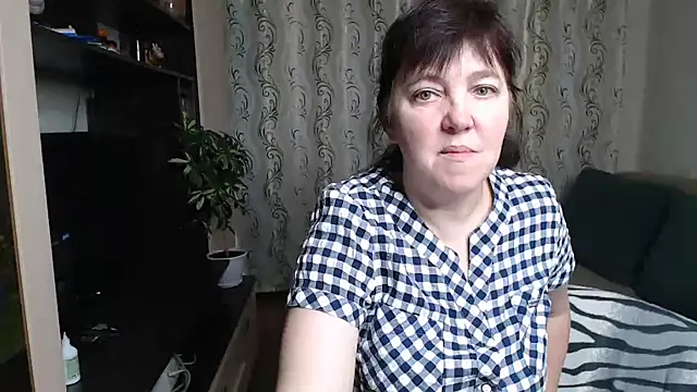 Illusionq online show from October 17, 2025, 4:59 am