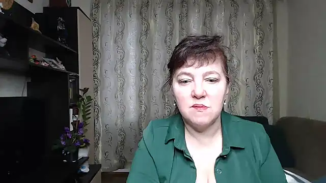 Illusionq online show from February 25, 2026, 5:06 am