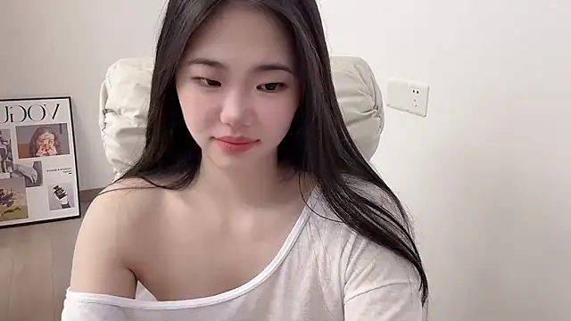 Snapshot of suki-1 chatting on February 2, 2026, 8:46 am suki-1 online show from February 2, 2026, 8:46 am