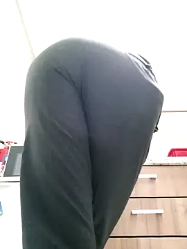 Snapshot of PROMYLOVE chatting on December 17, 2025, 7:14 am PROMYLOVE online show from December 17, 2025, 7:14 am