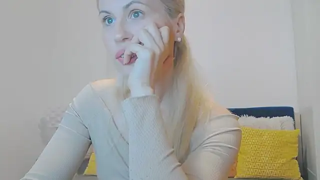 Snapshot of Lika_Soul chatting on October 6, 2025, 4:37 pm Lika Soul online show from October 6, 2025, 4:37 pm