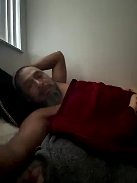 julio p online show from October 19, 2025, 12:17 pm