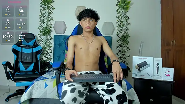 Snapshot of _taylor_black chatting on October 7, 2025, 12:19 am  taylor black online show from October 7, 2025, 12:19 am