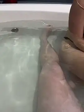 gustavo floripa2512 online show from February 9, 2026, 5:55 am