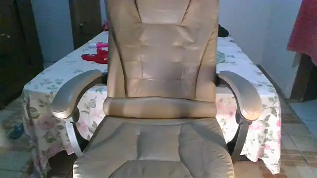 Mayalorenz online show from September 15, 2025, 3:06 am