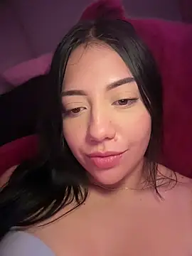 Snapshot of MissCat_ chatting on May 3, 2026, 10:38 pm MissCat online show from May 3, 2026, 10:38 pm