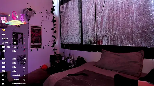 Snapshot of kattusauruss chatting on October 16, 2025, 12:28 pm kattusauruss online show from October 16, 2025, 12:28 pm