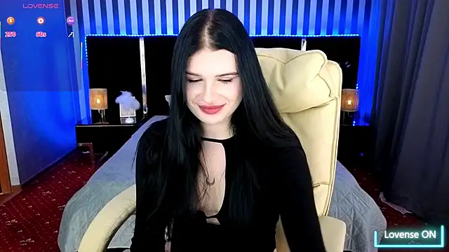 Neyla Charm online show from November 28, 2025, 1:47 pm