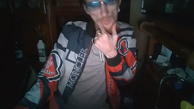 Snapshot of zipman92 chatting on January 7, 2026, 2:30 pm zipman92 online show from January 7, 2026, 2:30 pm