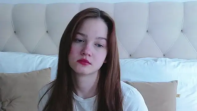 MichelleRoux online show from March 3, 2026, 10:26 pm