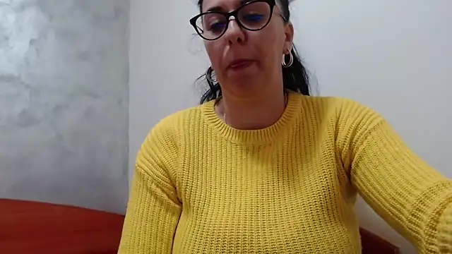 jollene online show from November 17, 2025, 2:01 pm