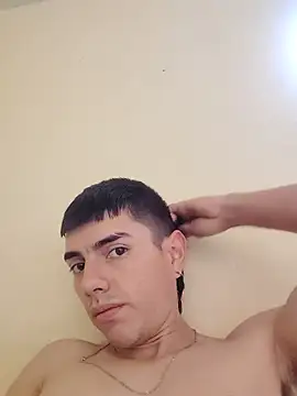 Snapshot of La_Cosita_69 chatting on February 7, 2026, 3:27 pm La Cosita 69 online show from February 7, 2026, 3:27 pm