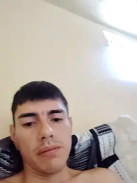 Snapshot of La_Cosita_69 chatting on February 17, 2026, 2:13 pm La Cosita 69 online show from February 17, 2026, 2:13 pm