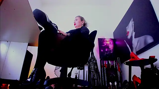 Snapshot of demisweet chatting on November 17, 2025, 9:31 pm demisweet online show from November 17, 2025, 9:31 pm