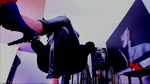 Snapshot of demisweet chatting on January 14, 2026, 2:28 am demisweet online show from January 14, 2026, 2:28 am