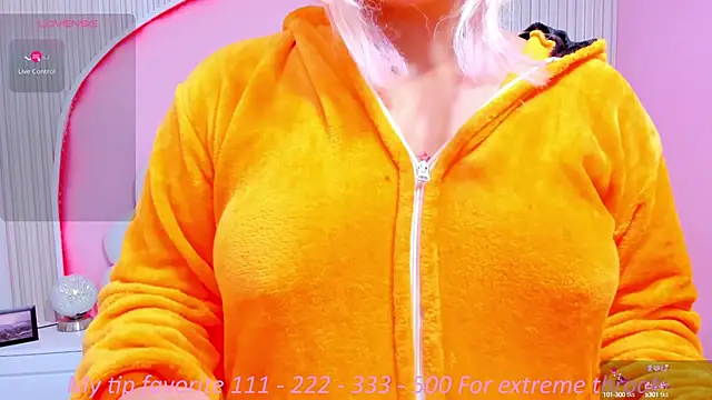 hinata dolly online show from October 14, 2025, 11:22 am