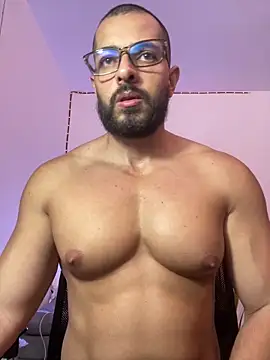 Snapshot of magnumchris chatting on June 2, 2026, 12:45 am magnumchris online show from June 2, 2026, 12:45 am