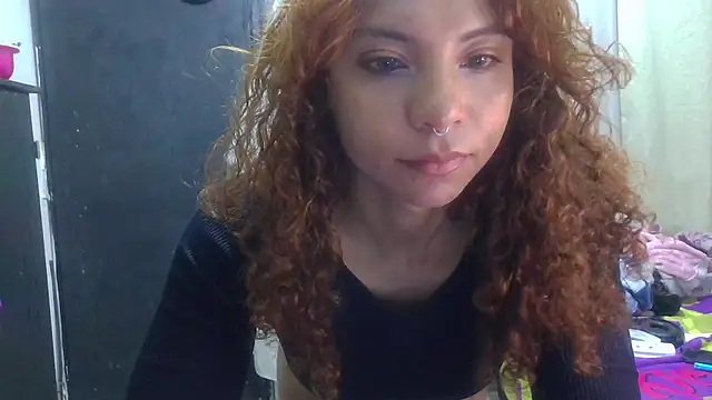 Snapshot of VioletV chatting on July 15, 2026, 3:34 am VioletV online show from July 15, 2026, 3:34 am